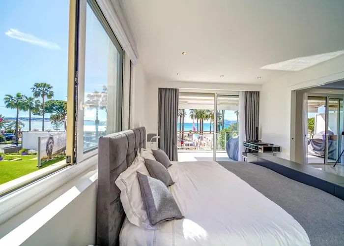 شقة Ref 1337 - Croisette - Sea View For Rent