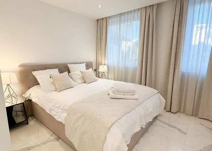 شقة Ref 1337 - Croisette - Sea View For Rent